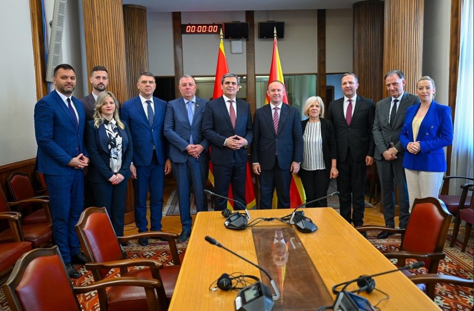 Гаши оствари средба со Ибрахимовиќ: Македонија и Црна Гора негуваат братски односи и заеднички стремеж кон ЕУ