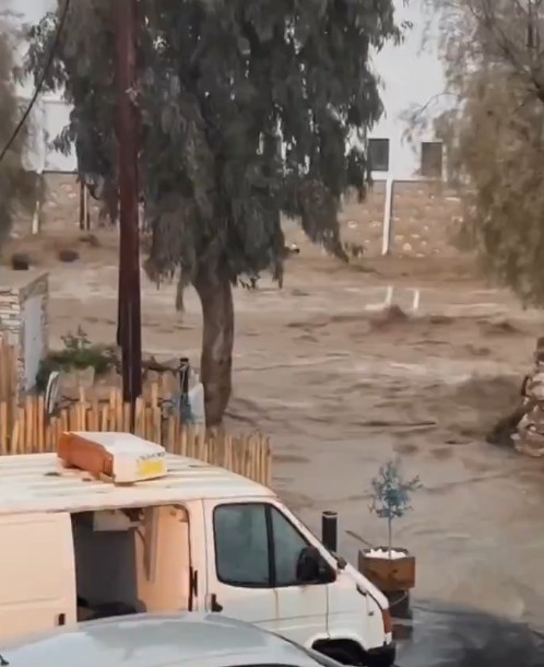 Западна Грција и Крф погодени од силно невреме