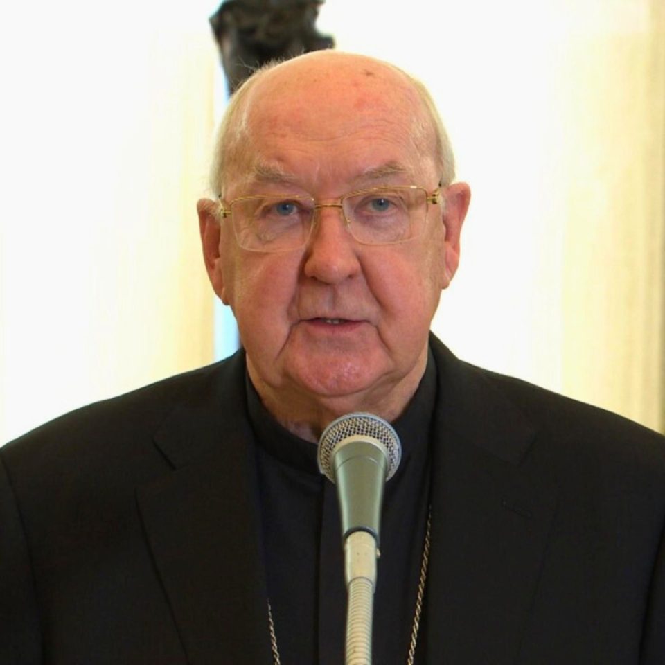 Телото на папата Франциск вечер ќе биде положено во ковчег