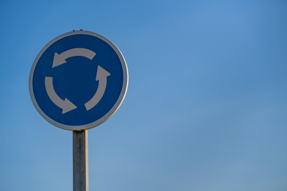 Мотоциклист се здобил со повреди на кружен тек во Охрид