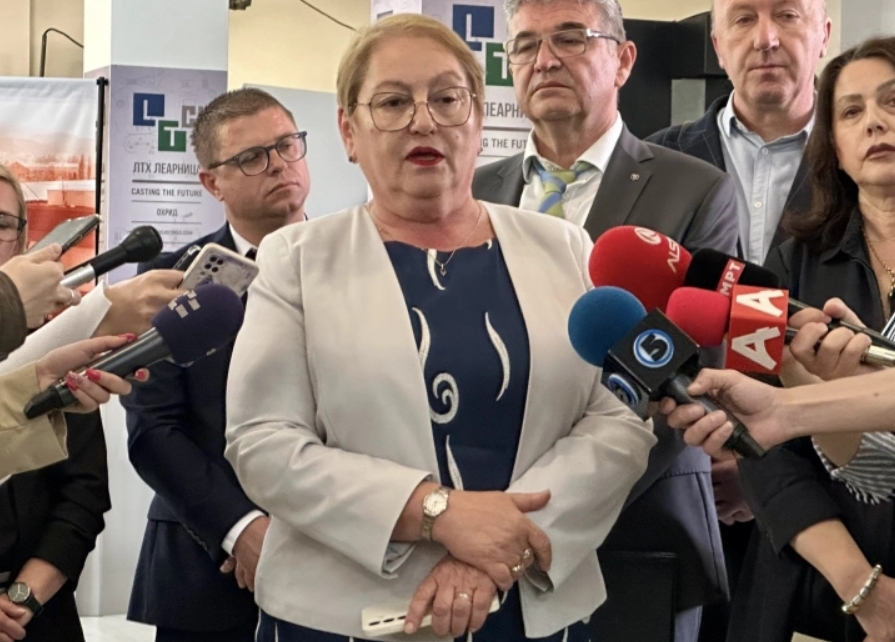 Јаневска: Две третини од слободните места се за упис во стручните училишта