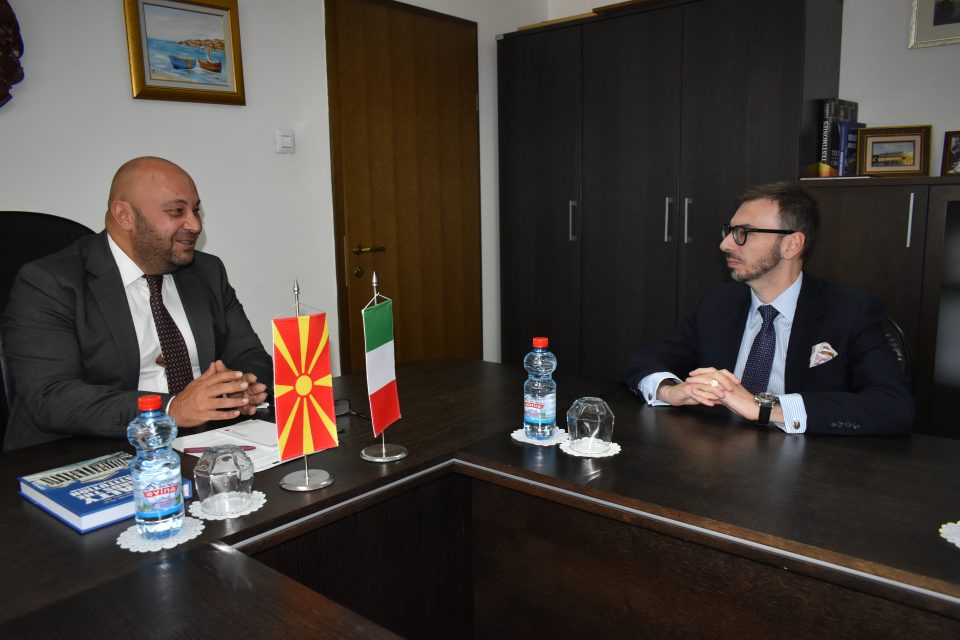 Костадиновски оствари работна средба со италијанскиот амбасадор Палминтери