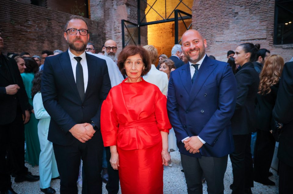 Сиљановскa-Давкова за концертот на Симон Трпчески: Уште една потврда за моќта на културната дипломатија