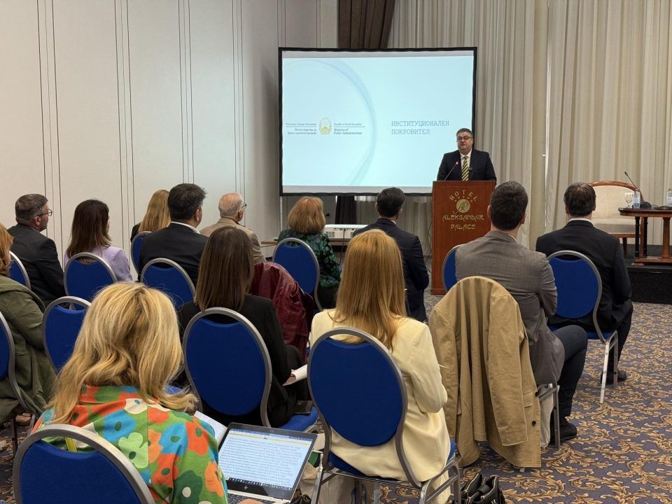 Минчев: Јавната администрација мора да се темели на знаење, стандард и визија