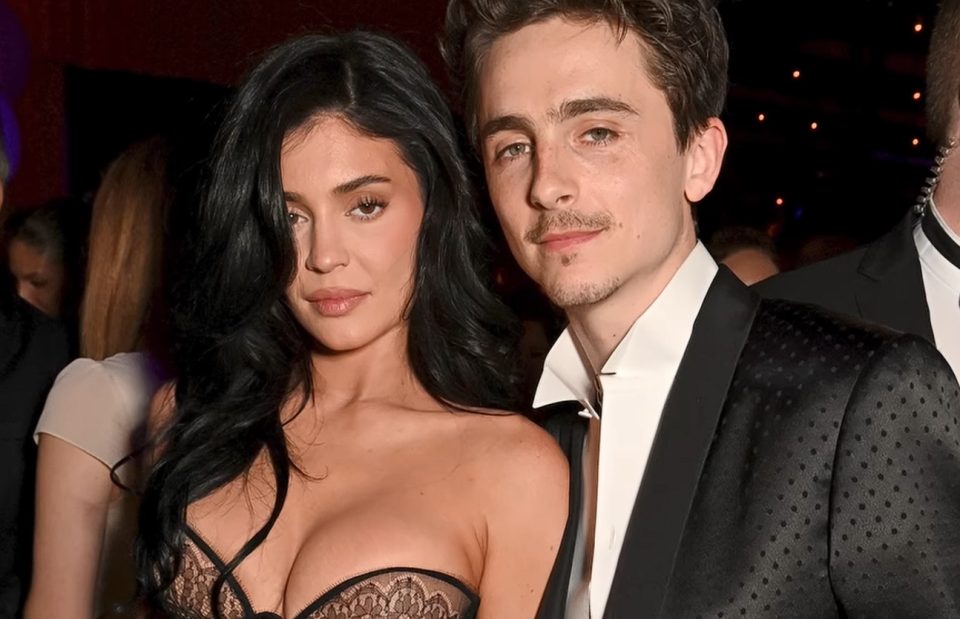 ВИДЕО: Кајли Џенер сака своите сестри да се држат подалеку од Тимоти Шаламет