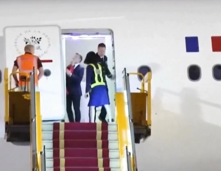 Макрон: За да бидеме страв и трепет, мора да бидеме моќни