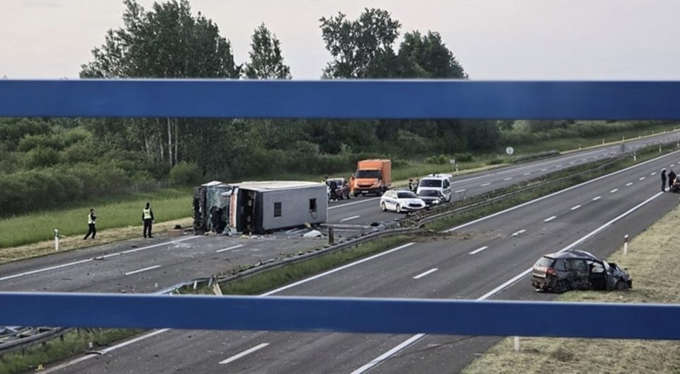 Срна причина за несреќата во Хрватска, двајца загинати и 31 повреден