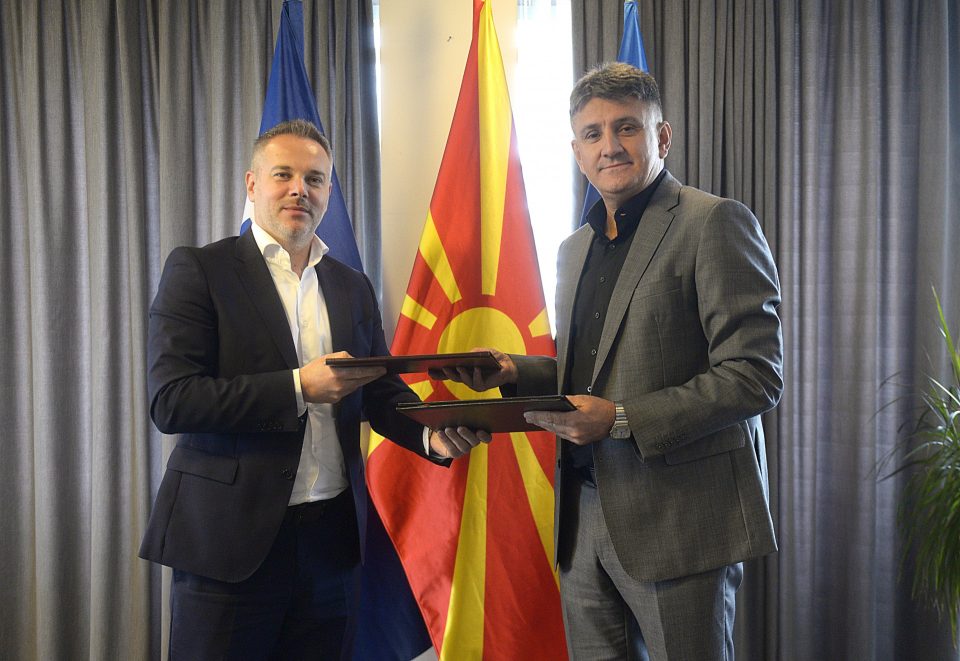 МВР и ФФМ потпишаа Меморандум: Фудбалот треба да биде простор на почит и фер натпреварување, ослободен од негативни појави