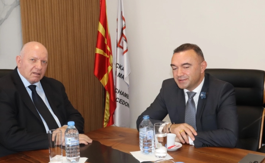 Рафуна и Азески разговараа за нормализирање на протокот на прехранбени производи на македонско-косовската граница