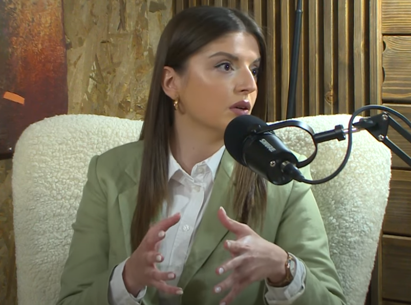 „Јас се срамам од таков коментар“: Бојковска за инсинуациите на СДСМ дека со Оперативниот план власта ќе вработувала млади сопартијци