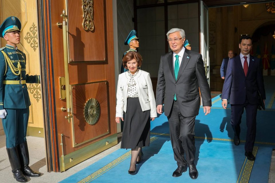 Силјановска-Давкова: Можност за пласирање на македонското вино и фармацевтските производи на казахстанскиот пазар