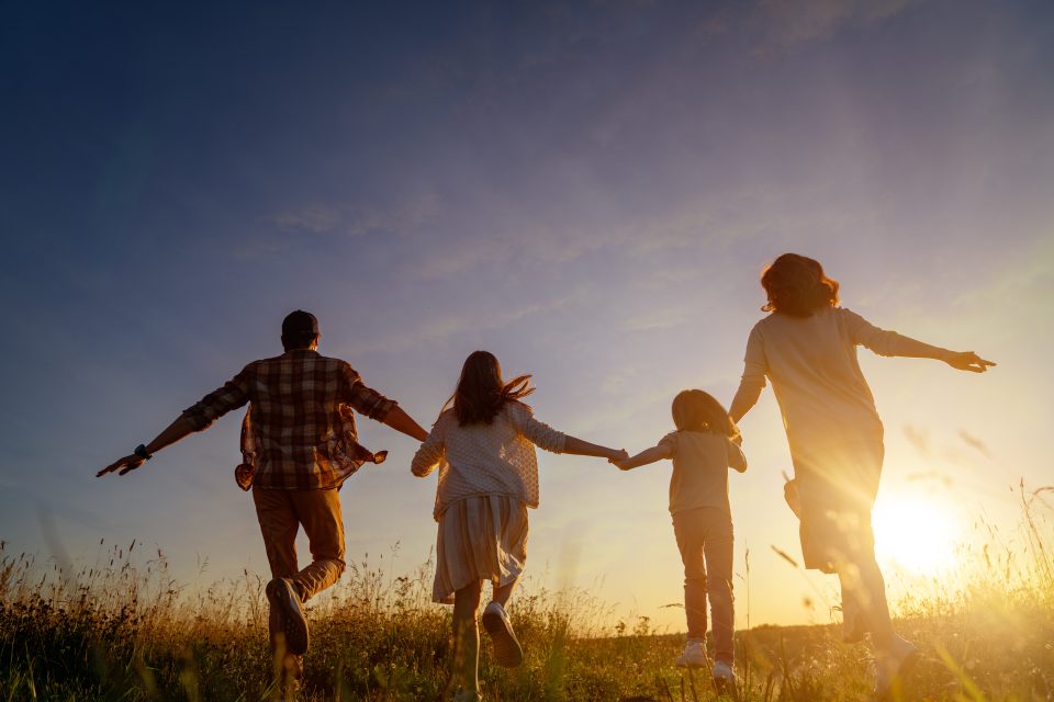 За посреќни и посмирени деца: Еве ја тајната на родителскиот успехот