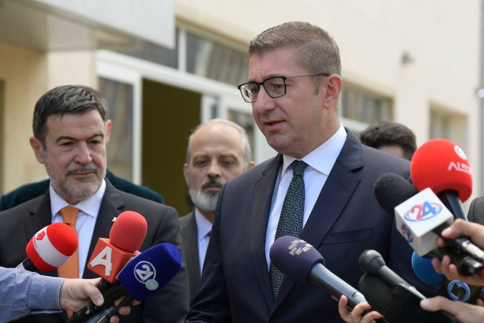 Мицкоски за претседателката на ДКСК: Да почекаме како ќе се произнесе обвинителството, а потоа да судиме дали некој има кредибилитет или легитимет