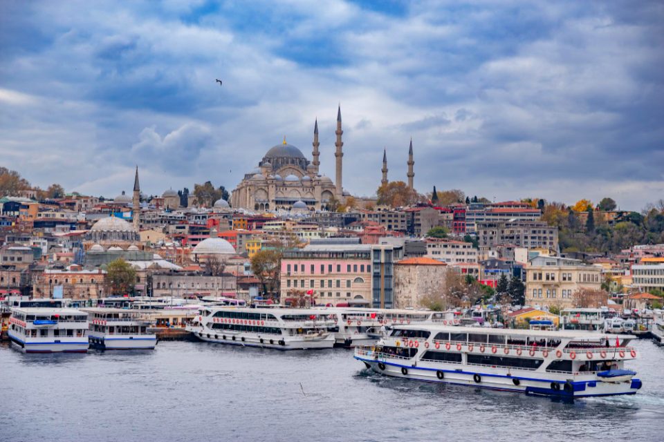 Историскиот центар на Истанбул ќе стане пешачка зона