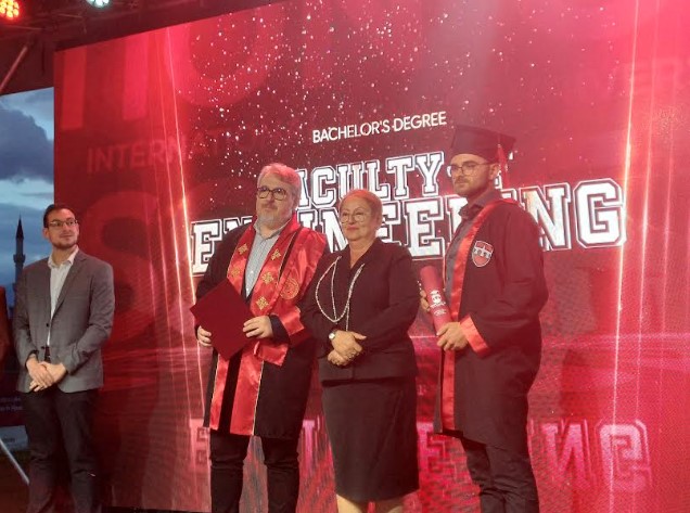 Јаневска присуствуваше на промоција на нова генерација дипломирани студенти на Меѓународниот балкански универзитет