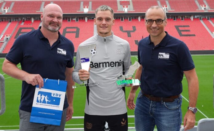 Флориан Вирц е прогласен за најдобар во Бундеслигата