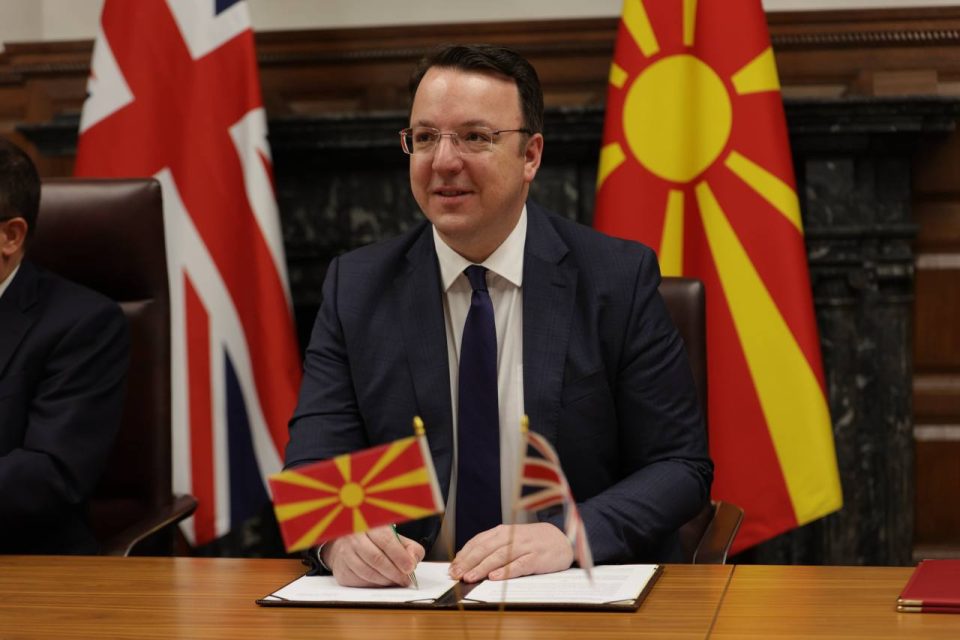 Николоски: Единствени сме во регионот со кого Британија има ваков договор, спремни сме и мотивирани да ги реализираме капиталните проекти