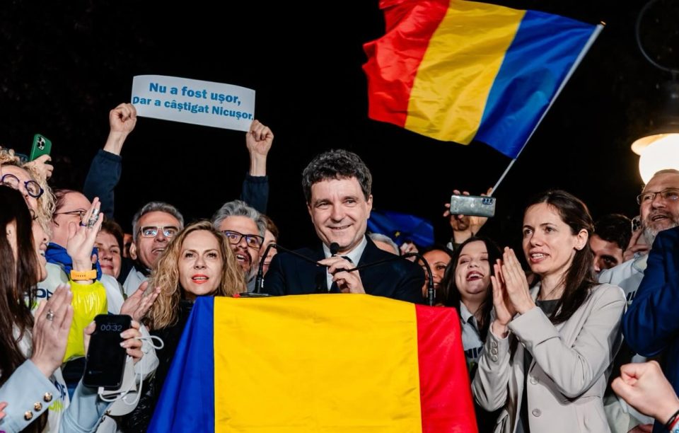 Романскиот претседател Никушор Дан доби официјална покана од Доналд Трамп за посета на САД