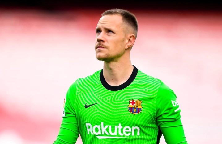 Тер Штеген се враќа меѓу стативите на Барселона