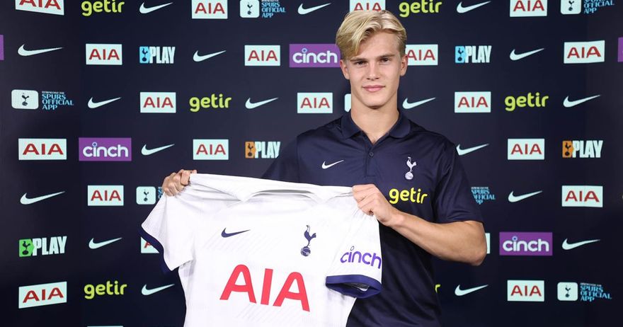 Лукас Бергвал го продолжи договорот со Тотенхем