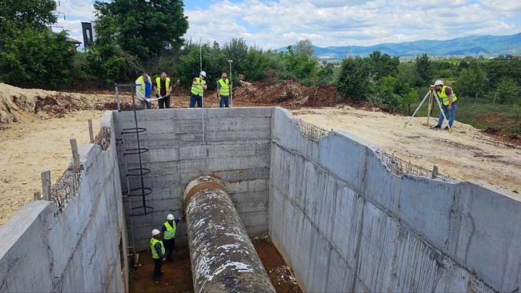 Без вода Чаир, Топанско Поле, Автокоманда, Железара, Бутел и Визбегово поради поврзување на главниот магистрален водовод