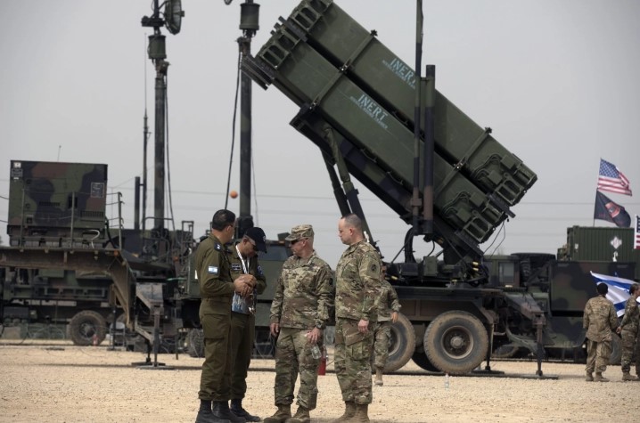 Американската администрација подготвена за првата продажба на воена опрема за Украина под лидерство на Трамп