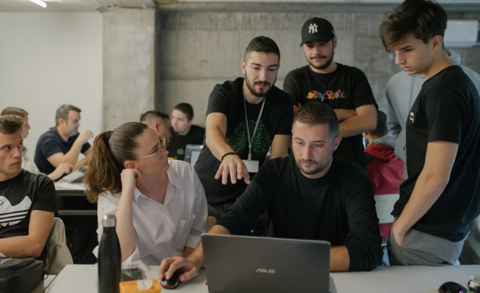 AI за секого – Brainster со нови академии што ја носат вештачката интелигенција во вашата секојдневна работа