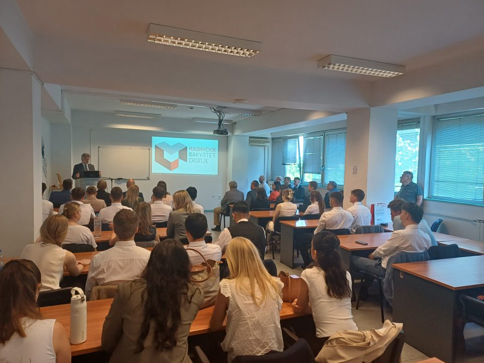 Резултат на двојните аршини: Младите во Македонија не веруваат дека некогаш ќе влеземе во ЕУ