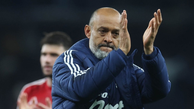 Нуно Еспирито Санто го продолжи договорот со Нотингем Форест