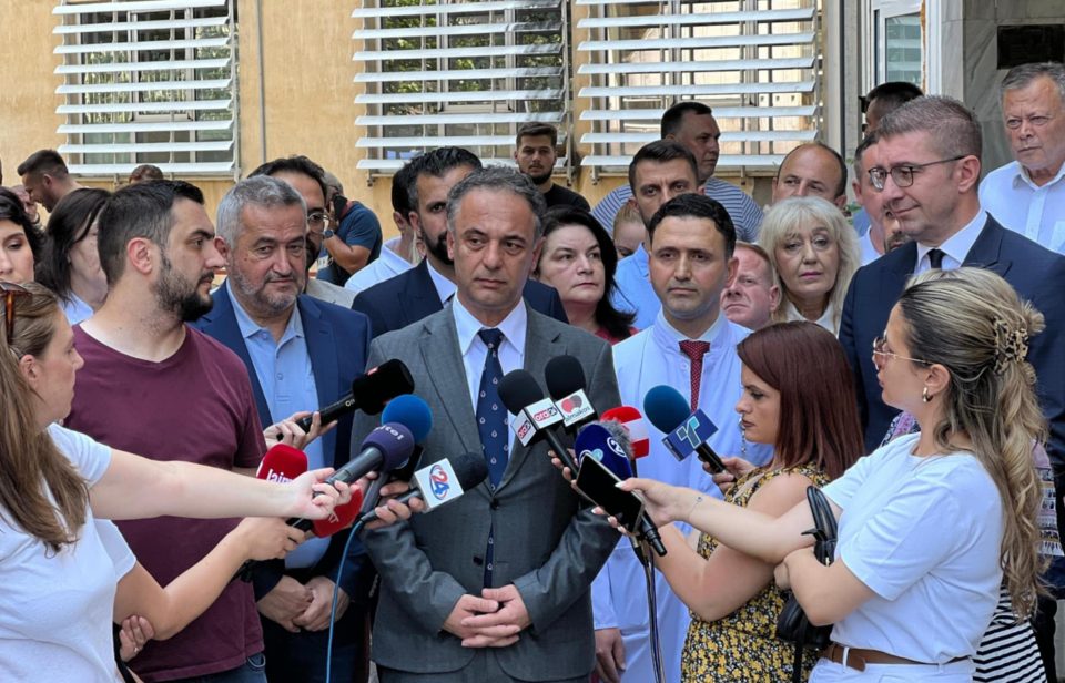 Азир Алиу: Наша цел е сите клиники да бидат инфраструктурно и технолошки вака опремени и со добар кадар