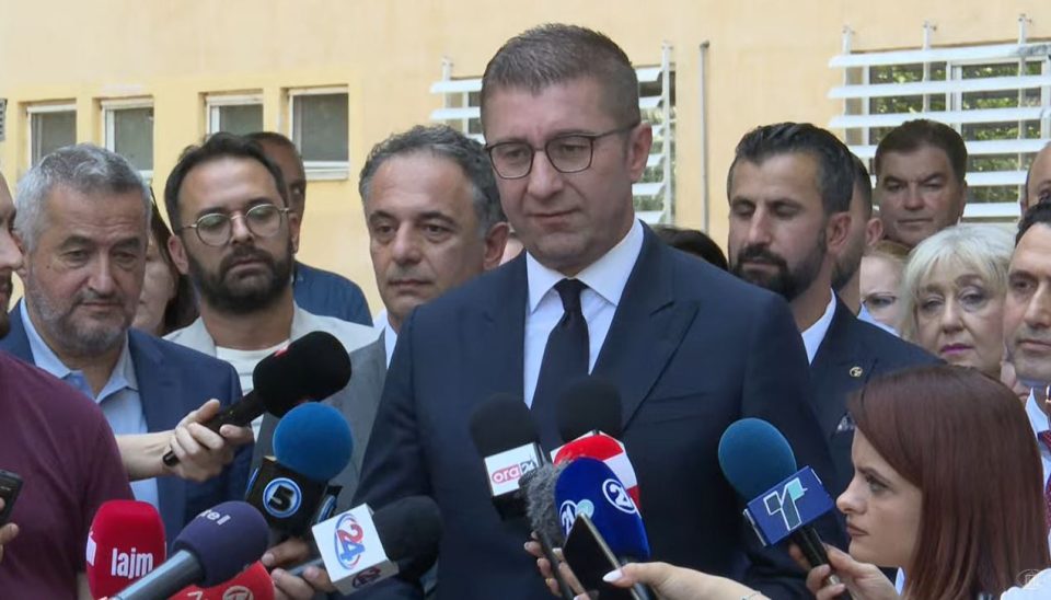 Мицкоски: Над 200 милиони евра инвестиции во македонското здравство