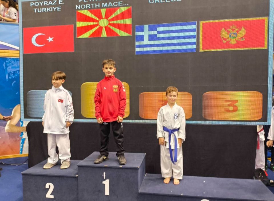 Нашиот Александар е балкански карате шампион: Македонското знаме највисоко се вее поради успесите на ова момче на кое треба да сме горди