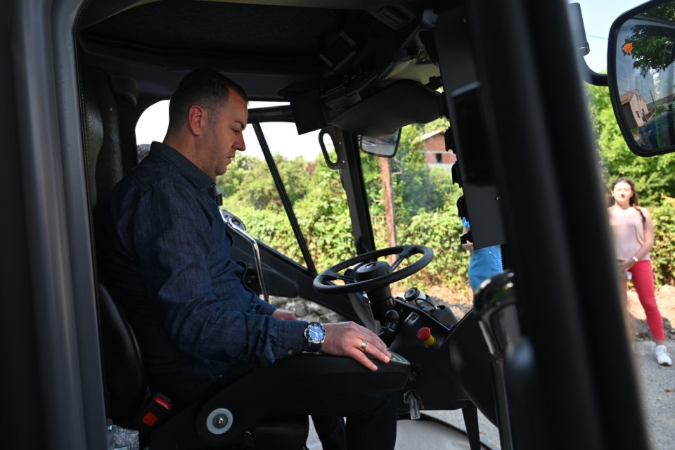 ЈКП Гази Баба доби нова механизација