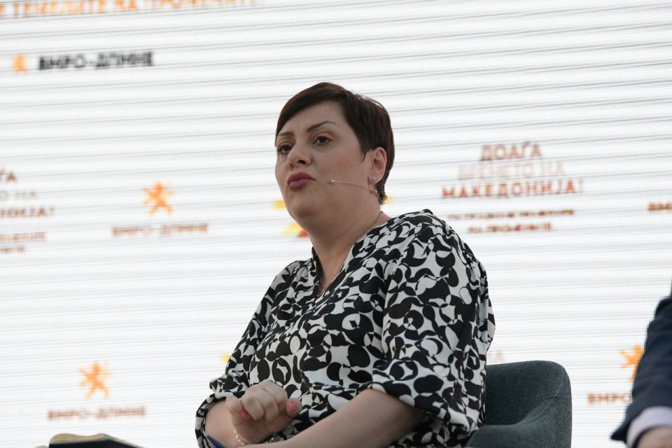 Димитриеска Кочоска: Постигнат е значителен раст на капиталните расходи, бруто-инвестициите и градежништвото, зголемени се платите…