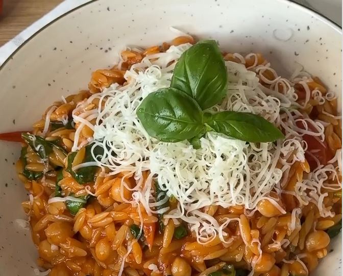 ВИДЕО: Доматно рижото- кремасто и сочно!