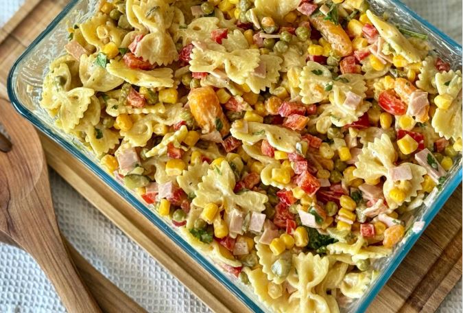 Италијанска салата со тестенини – вкусна, хранлива и заситувачка!