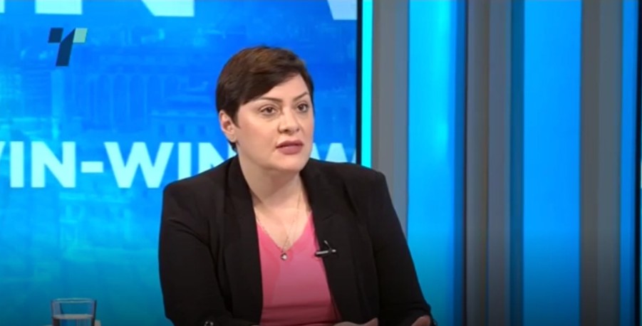 Димитриеска-Кочоска: Голем предизвик е да се одвојуваат пет проценти за одбраната, но како членка на НАТО имаме обврски што треба да ги испорачаме