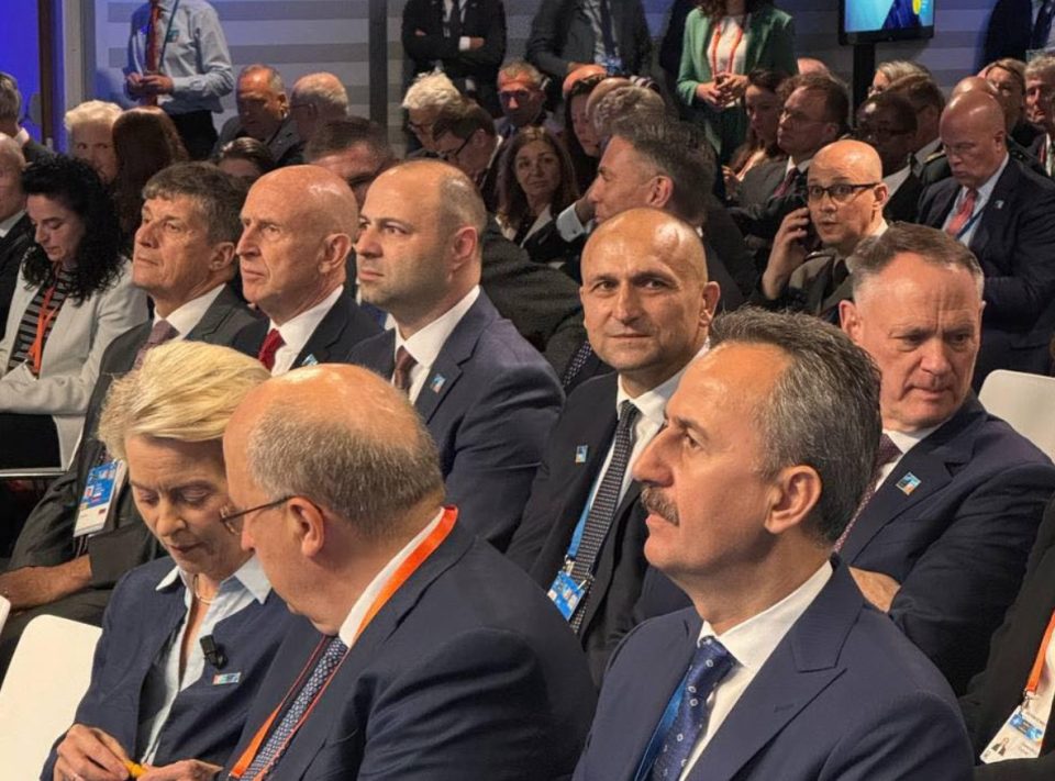 Мисајловски: Одлуката за зголемување на инвестициите во одбраната ќе значи нова, модерна и софистицирана опрема за Армијата, професионални и стручни војници