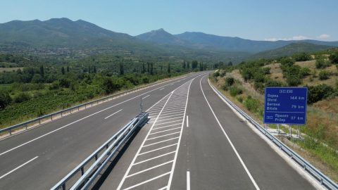 Сообраќајот се одвива непречено, без застои