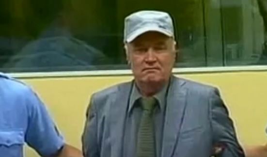 Има уште неколку месеци живот: Ратко Младиќ бара привремено ослободување од затвор