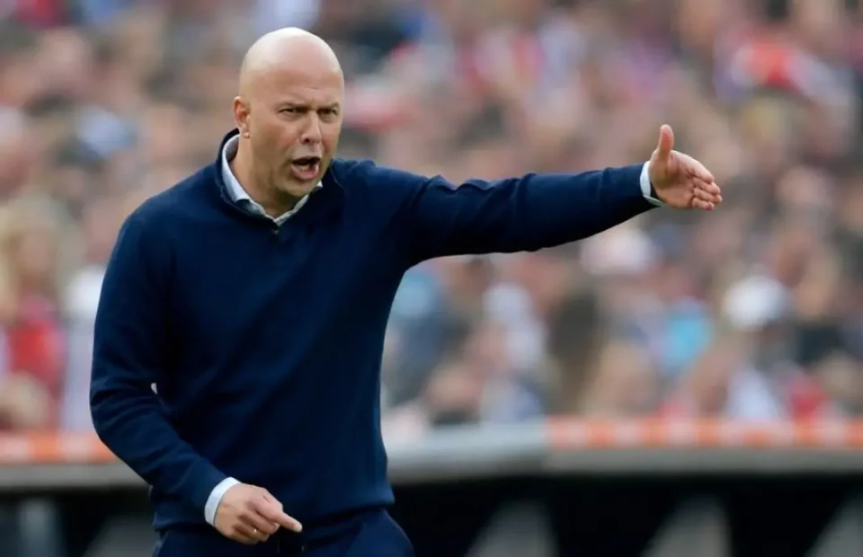 Слот и Ливерпул добиваат екстра дефанзивец