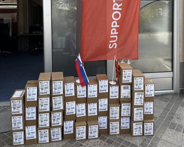 Во Кочани од Словенија стигна донација од 4.070 лепенки за третман на изгореници