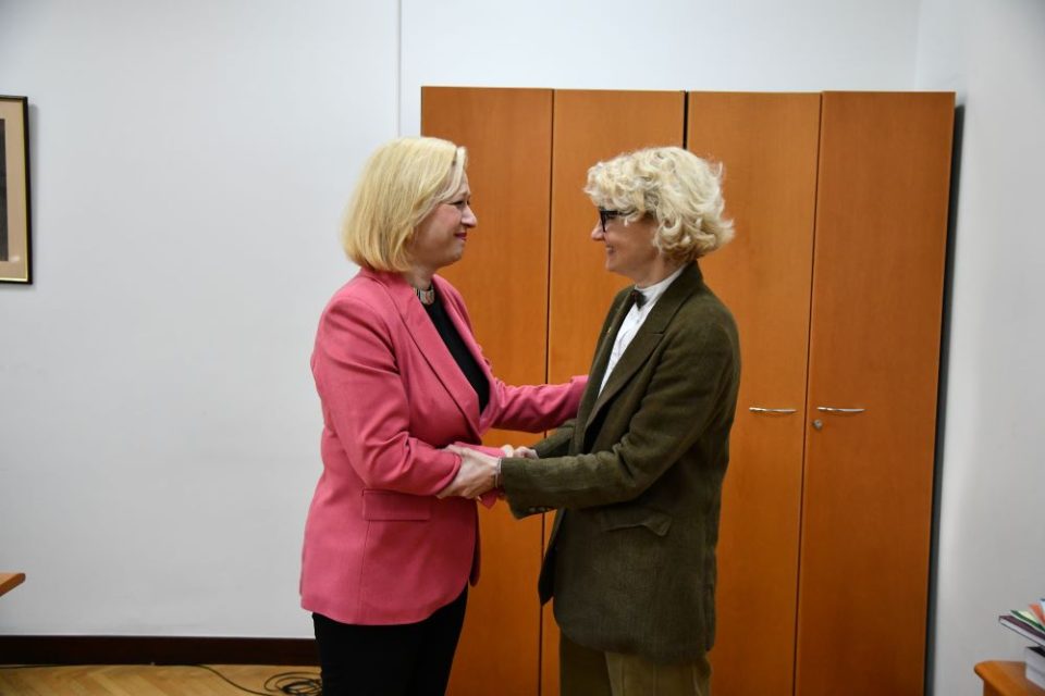 Василеска: Реафирмација на поддршката за Украина