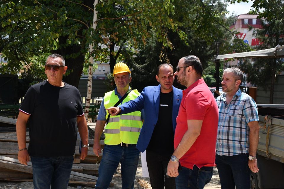 ​Ѓорѓиевски: Инвестираме во едносменска настава и подобри услови за учениците во ООУ „Кирил Пејчиновиќ“ (ФОТО)