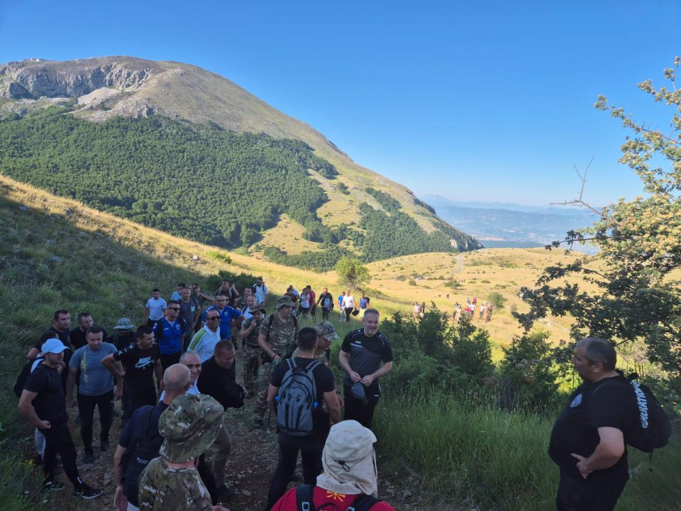 Јанев на марш со колегите од СВР Охрид: Полицијата не е институција што дели, туку сила што поврзува