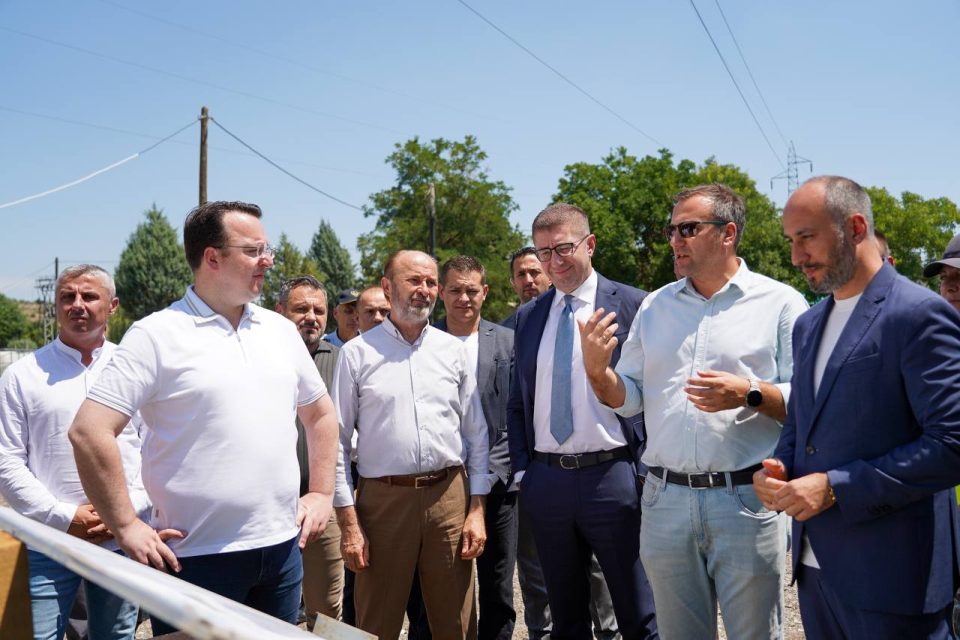 Поднесените 1 200 проекти од општините го отворија прашањето дали градежната оператива ќе има кацитет да ги реализира