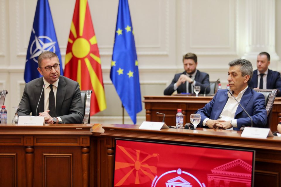 Меџити: Обезбедивме 2,5 милијарди денари за чиста вода, здрава средина и безбедна инфраструктура во општините!