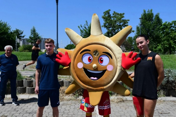 Одбојкарката Поповска и кајакарот Смилев ќе го носат македонското знаме на ЕМОФ Скопје 2025