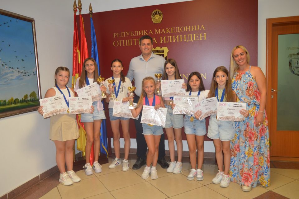 Светските шампиони од „Марбал“ на прием кај градоначалникот Георгиевски