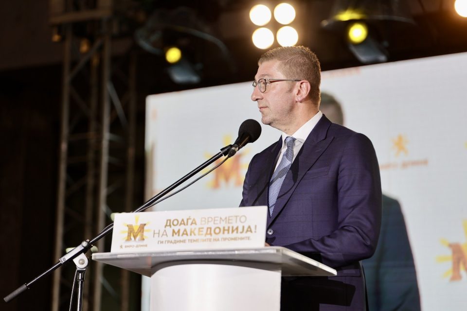 Мицкоски: Поединци од СДС потпалуваат за да има политички пожари, а го бранат и Коцевски како последен бастион кој го брани нивниот криминал, јасно е со какви бесчувствителни и неспособни имаме работа